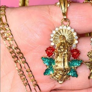 Virgen de Guadalupe necklace / Oro Laminado / Laminated Gold